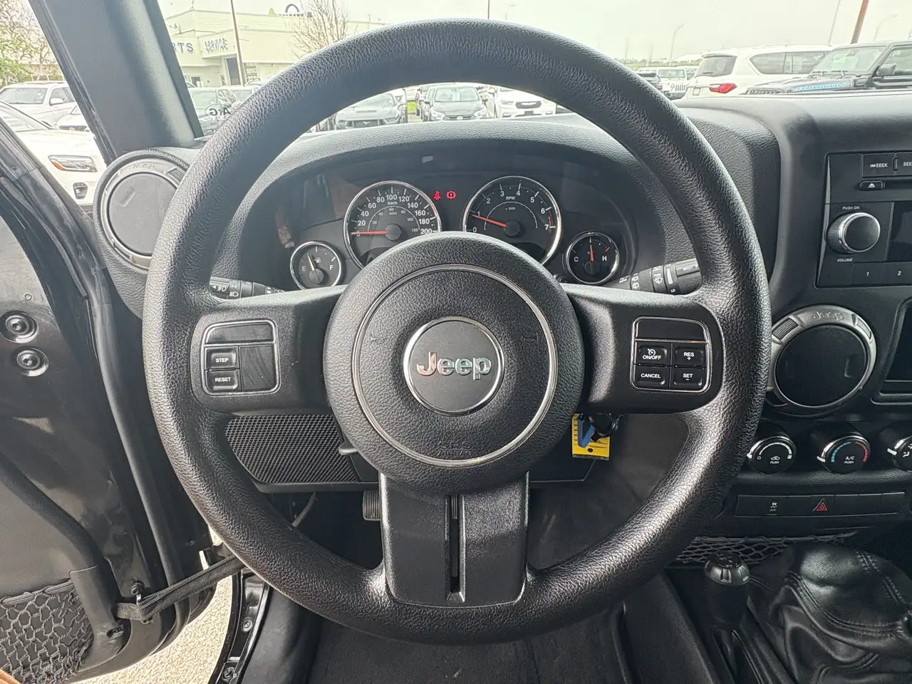 Jeep Wrangler снимка Jeep Wrangler