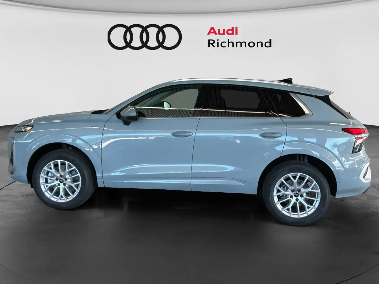 Audi Q3 photo Audi Q3