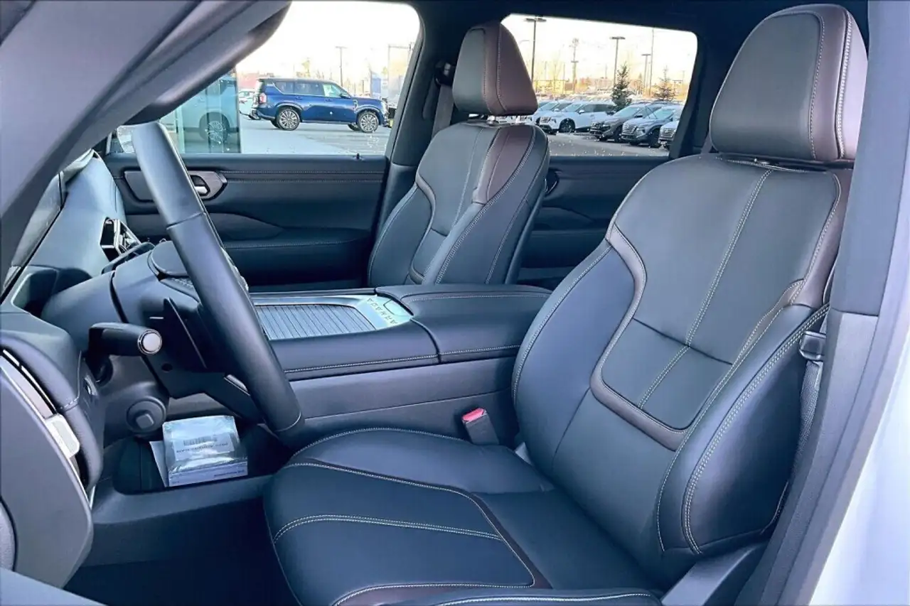 Nissan Armada снимка Nissan Armada