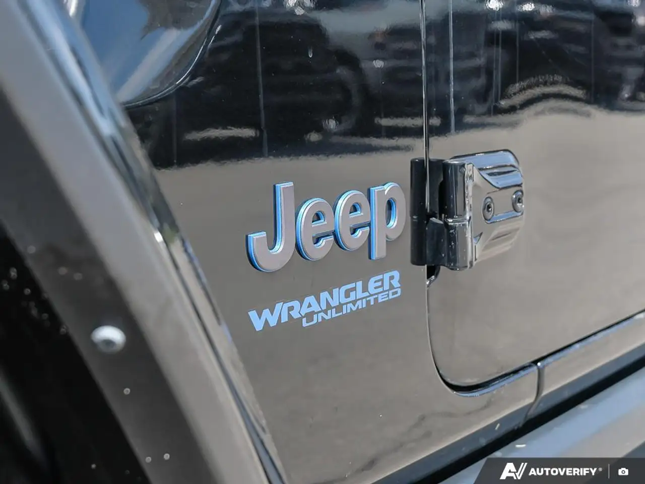 Jeep Wrangler снимка Jeep Wrangler