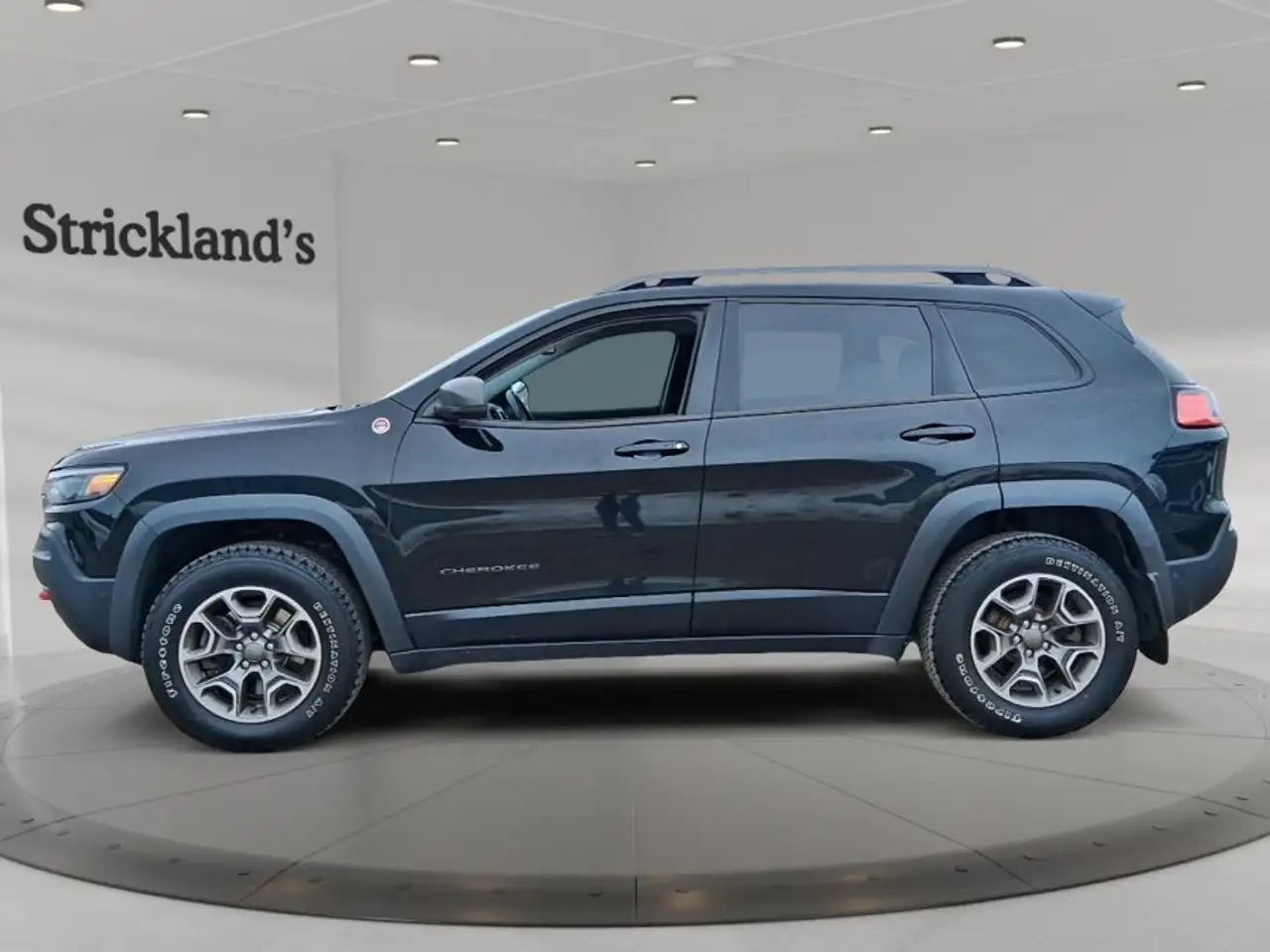 Jeep Cherokee photo Jeep Cherokee