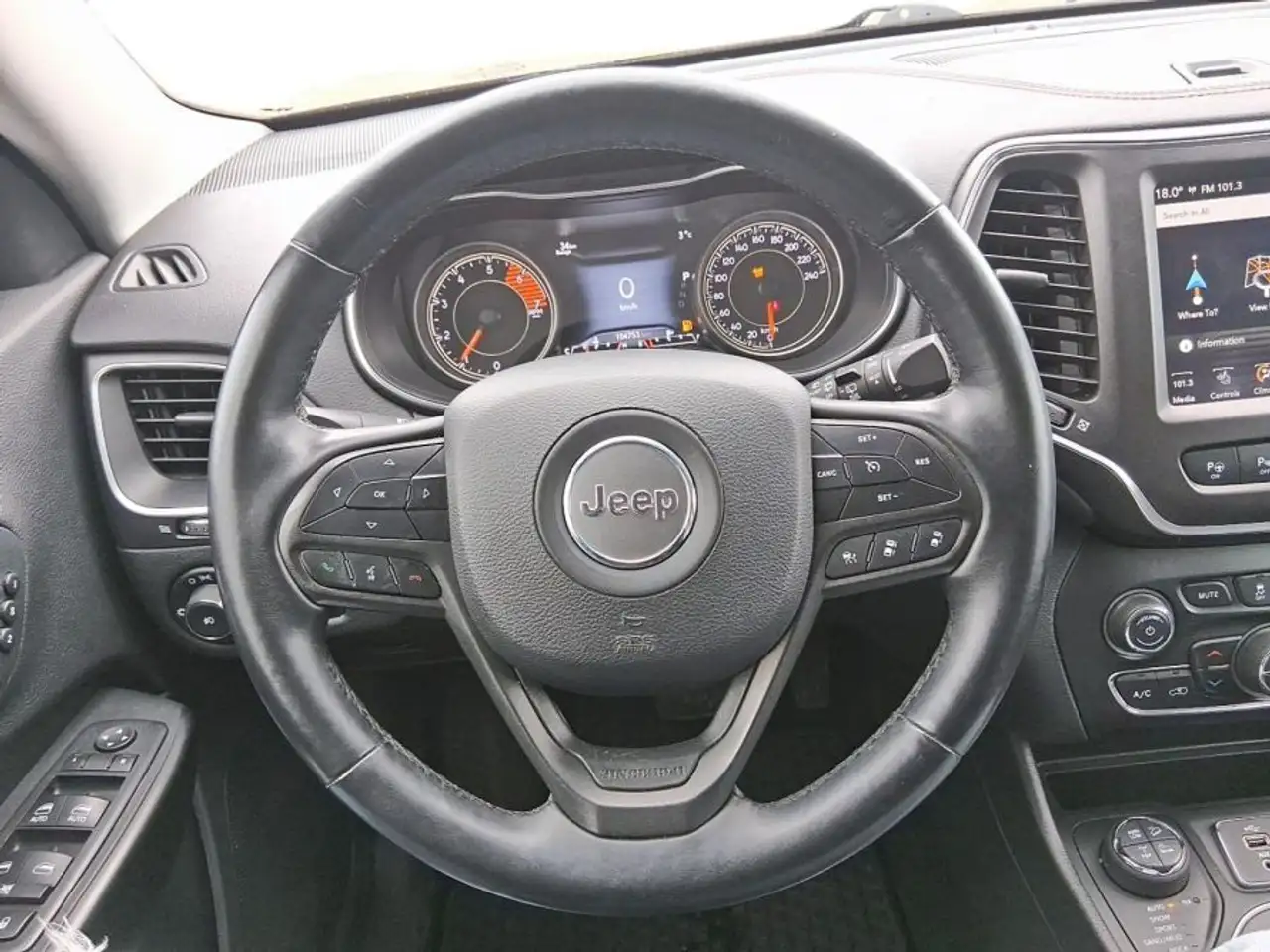 Jeep Cherokee photo Jeep Cherokee
