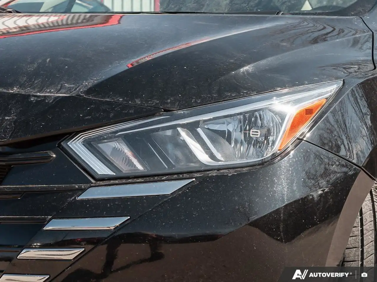 Nissan Versa снимка Nissan Versa