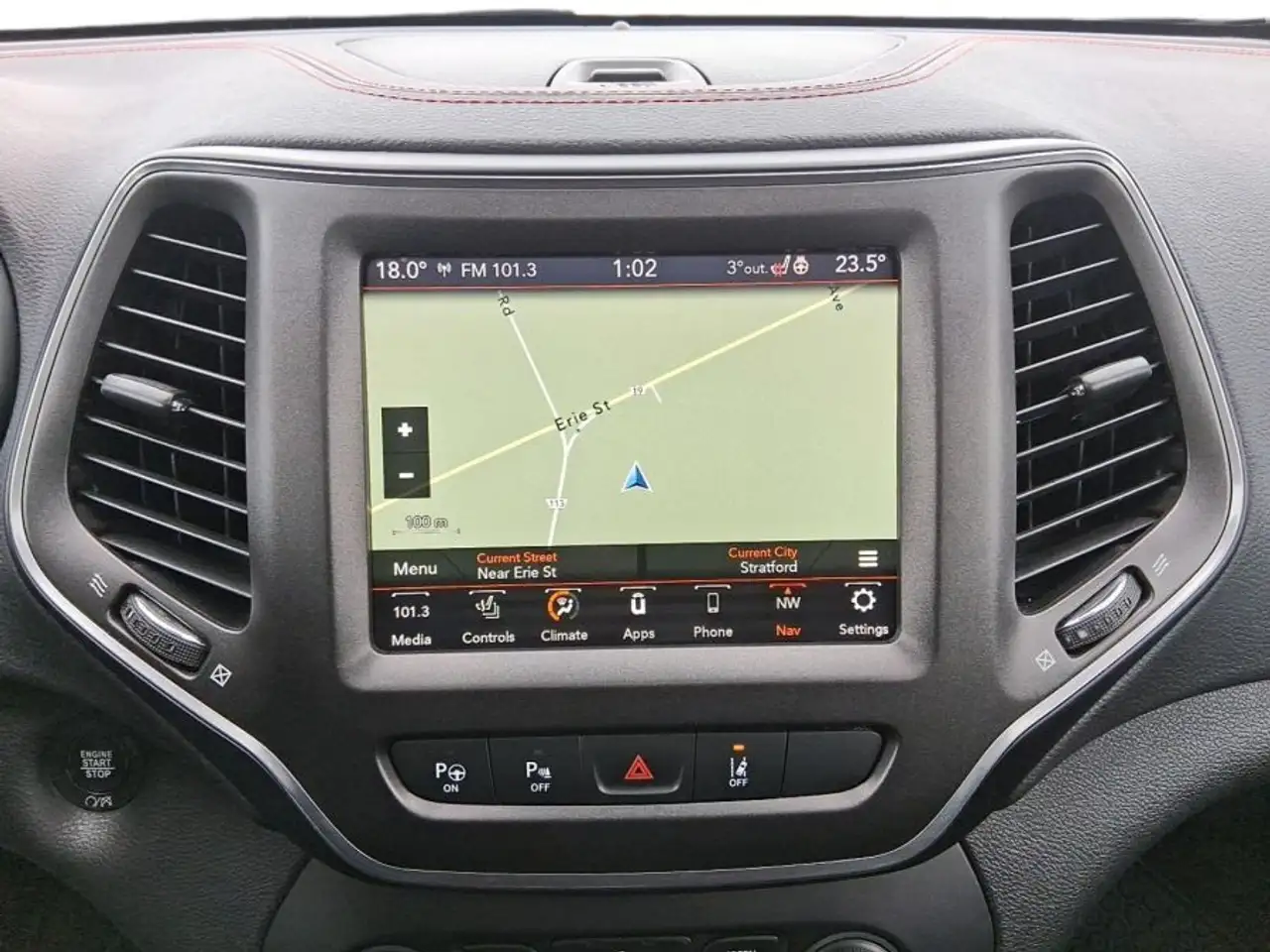 Jeep Cherokee photo Jeep Cherokee