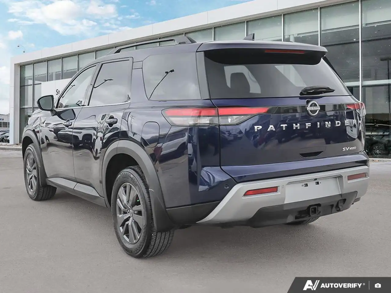 Nissan Pathfinder снимка Nissan Pathfinder