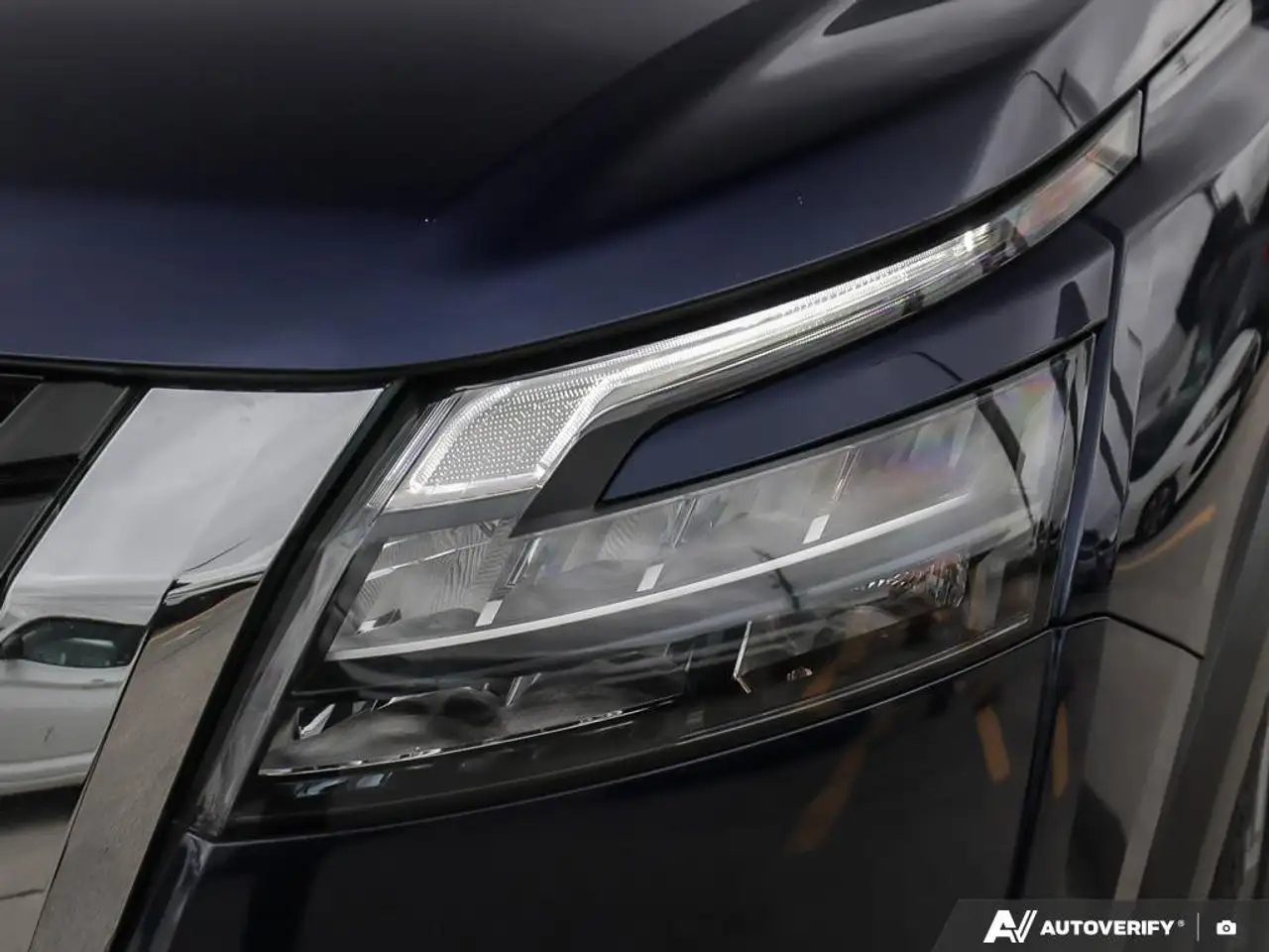 Nissan Pathfinder снимка Nissan Pathfinder