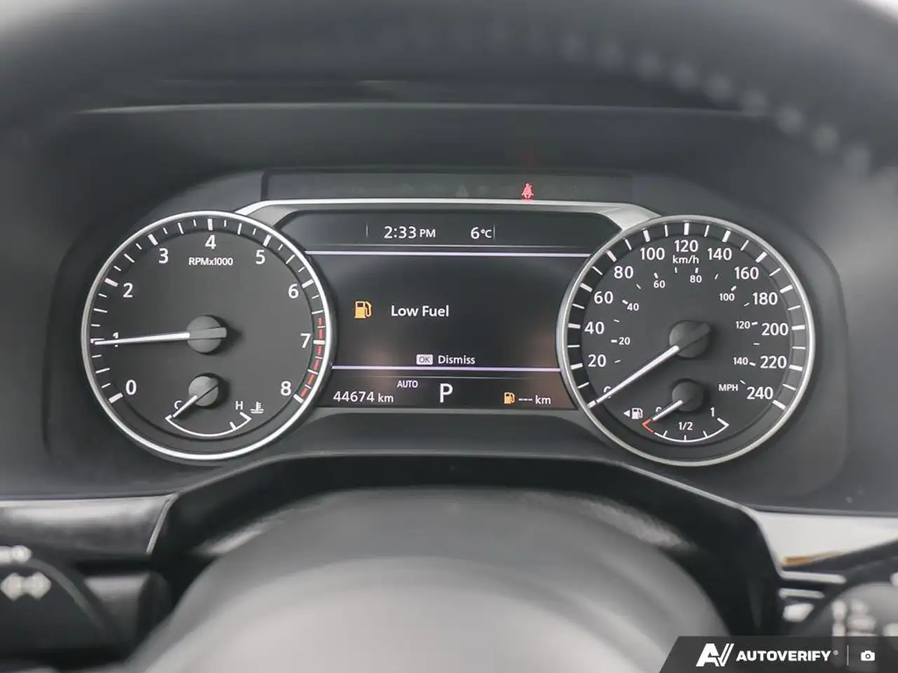 Nissan Pathfinder снимка Nissan Pathfinder
