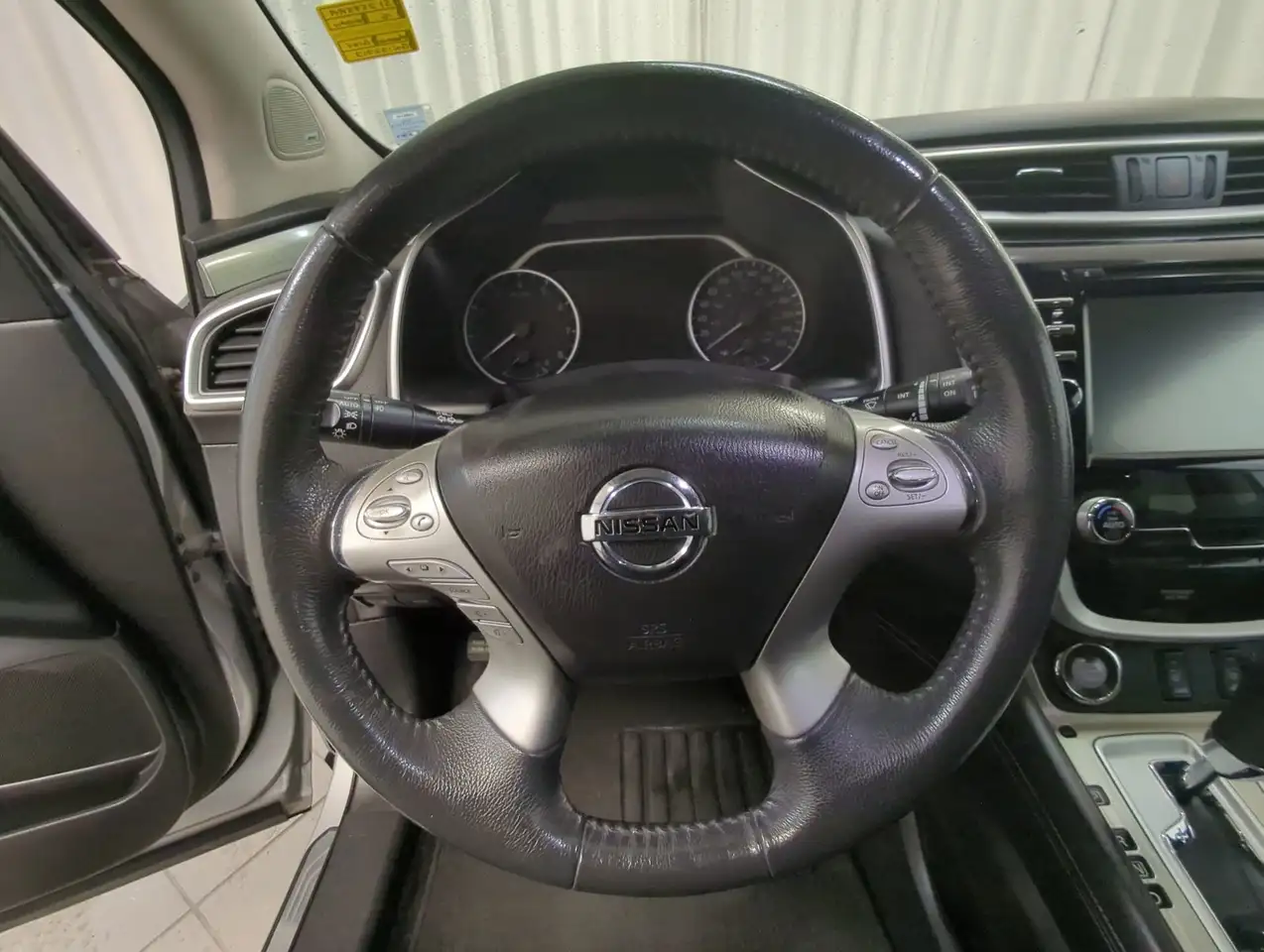 Nissan Murano снимка Nissan Murano