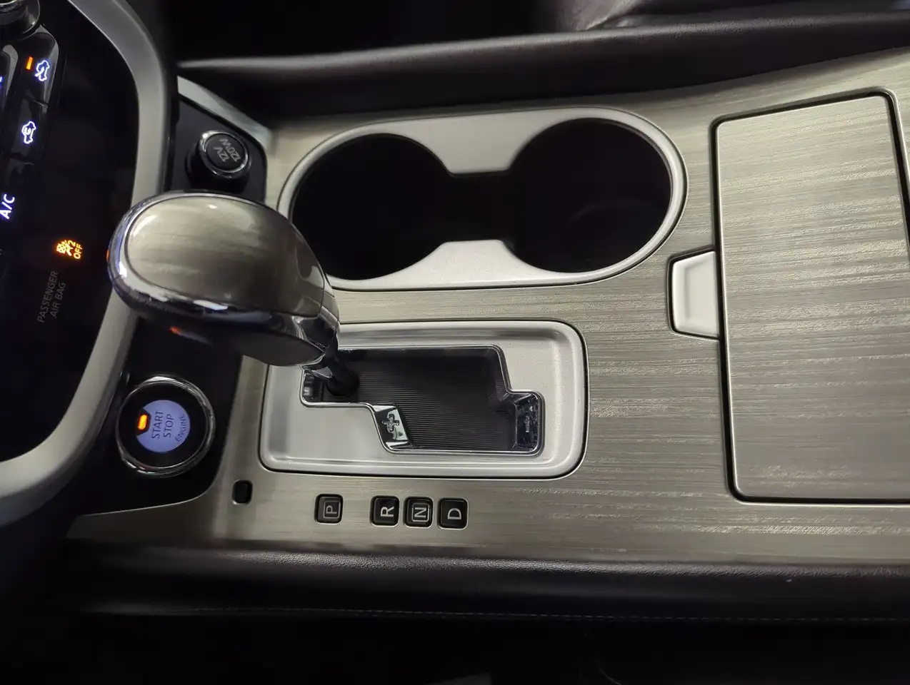 Nissan Murano снимка Nissan Murano