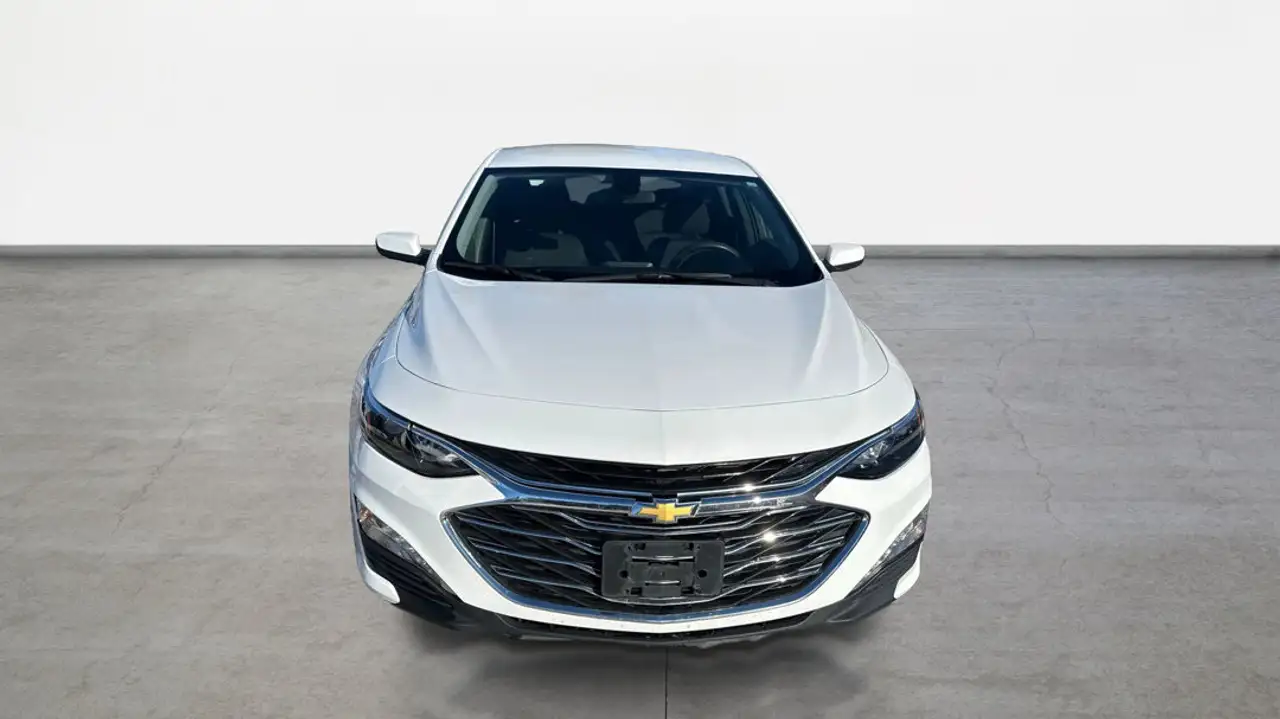 Chevrolet Malibu снимка Chevrolet Malibu