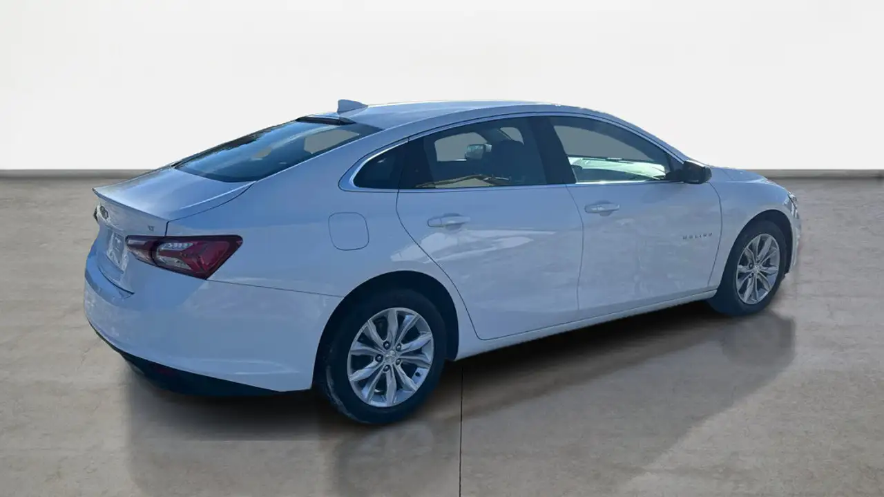 Chevrolet Malibu снимка Chevrolet Malibu