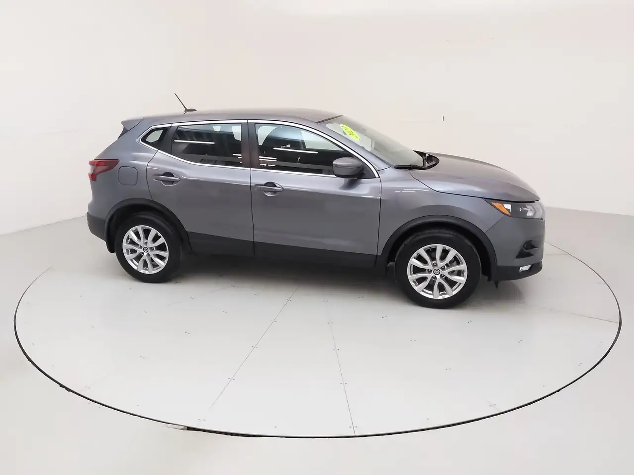 Nissan Qashqai снимка Nissan Qashqai