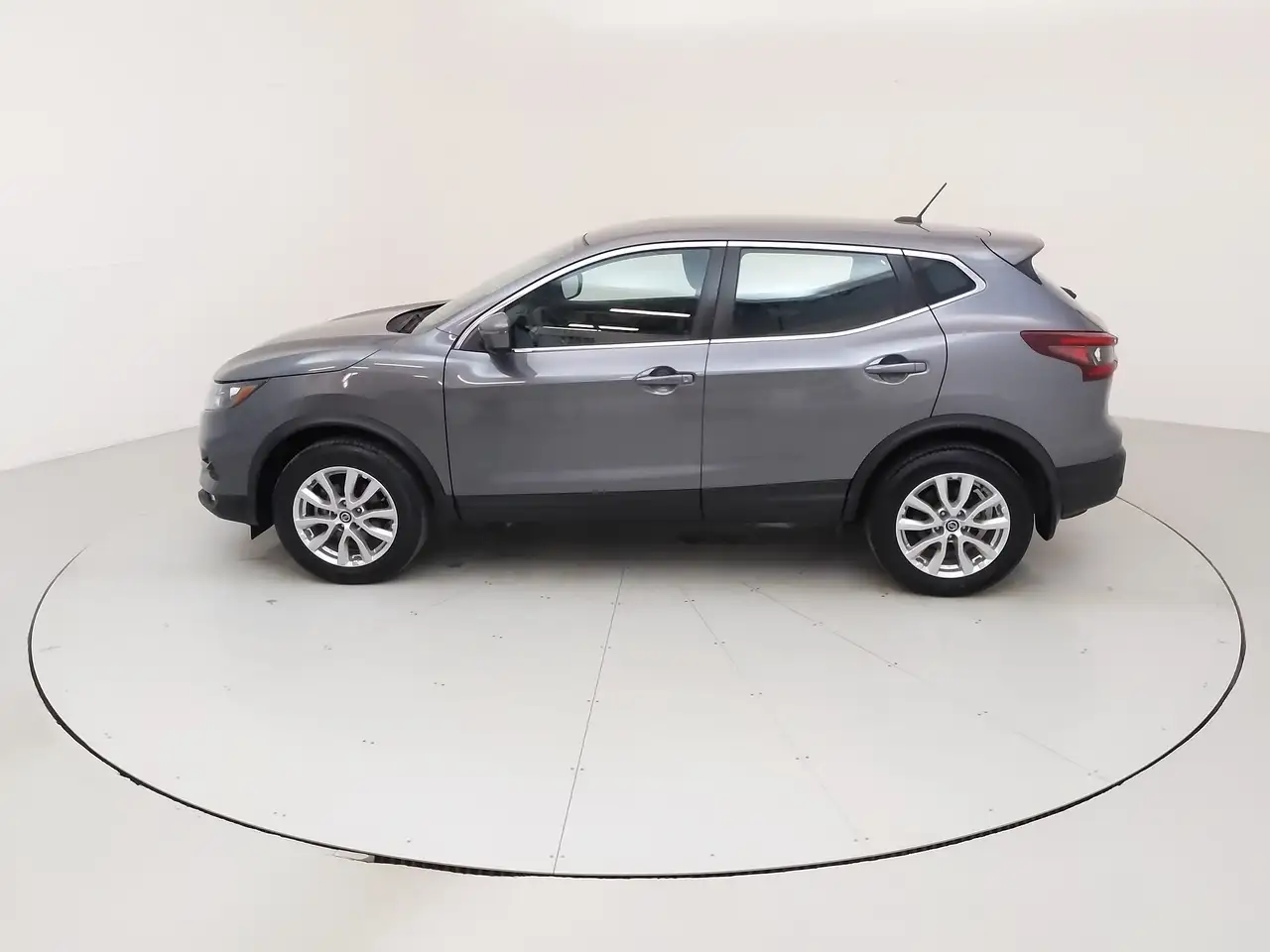 Nissan Qashqai снимка Nissan Qashqai