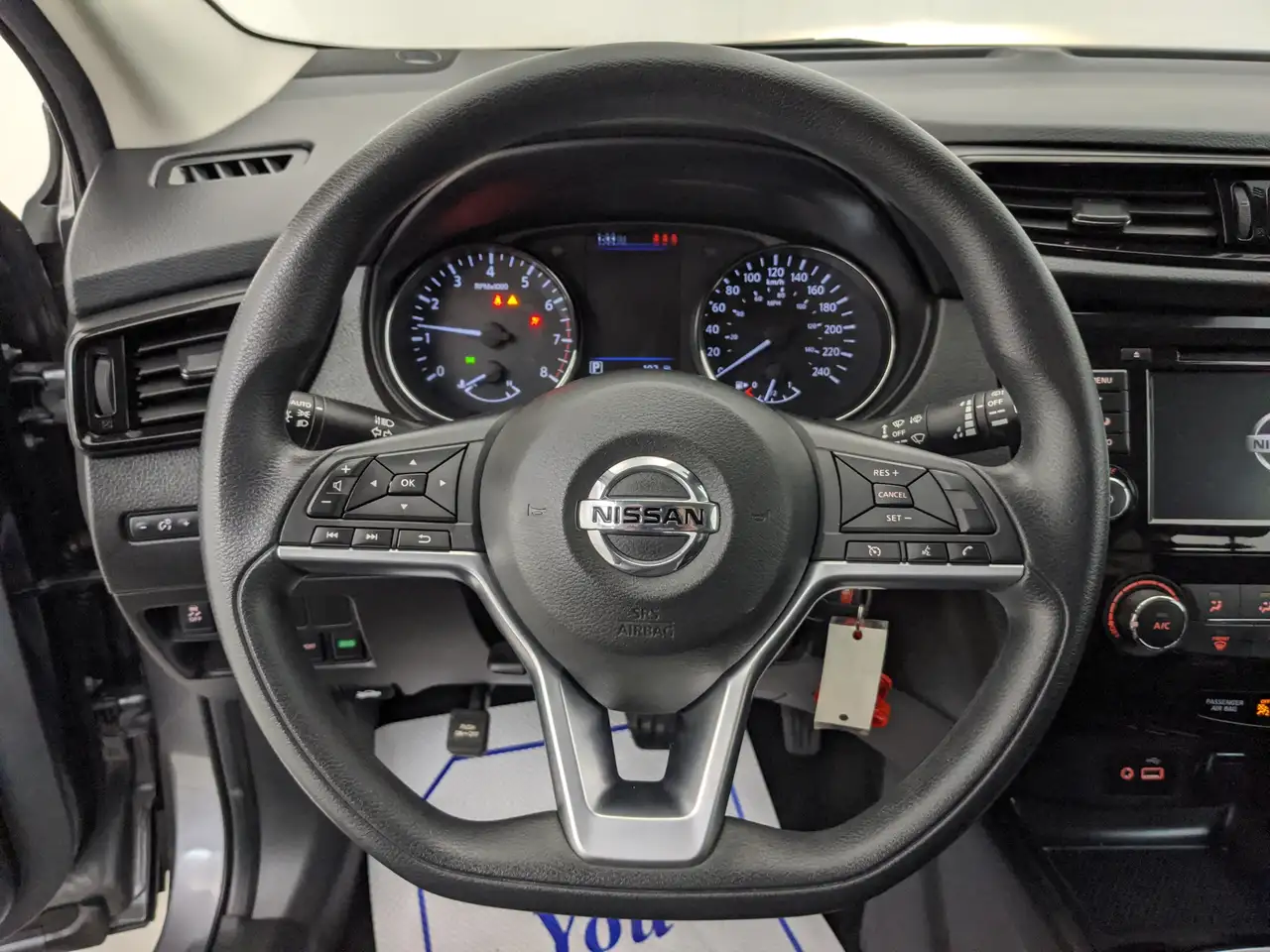 Nissan Qashqai снимка Nissan Qashqai