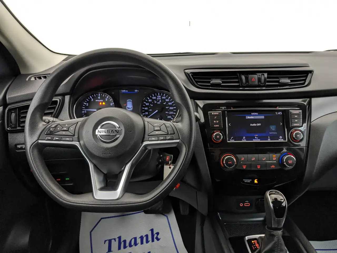 Nissan Qashqai снимка Nissan Qashqai
