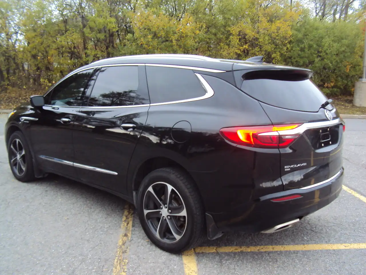 Buick Enclave снимка Buick Enclave