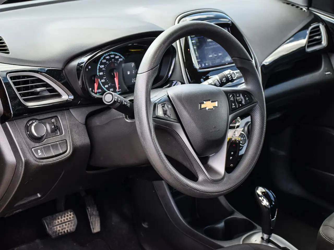 Chevrolet Spark снимка Chevrolet Spark