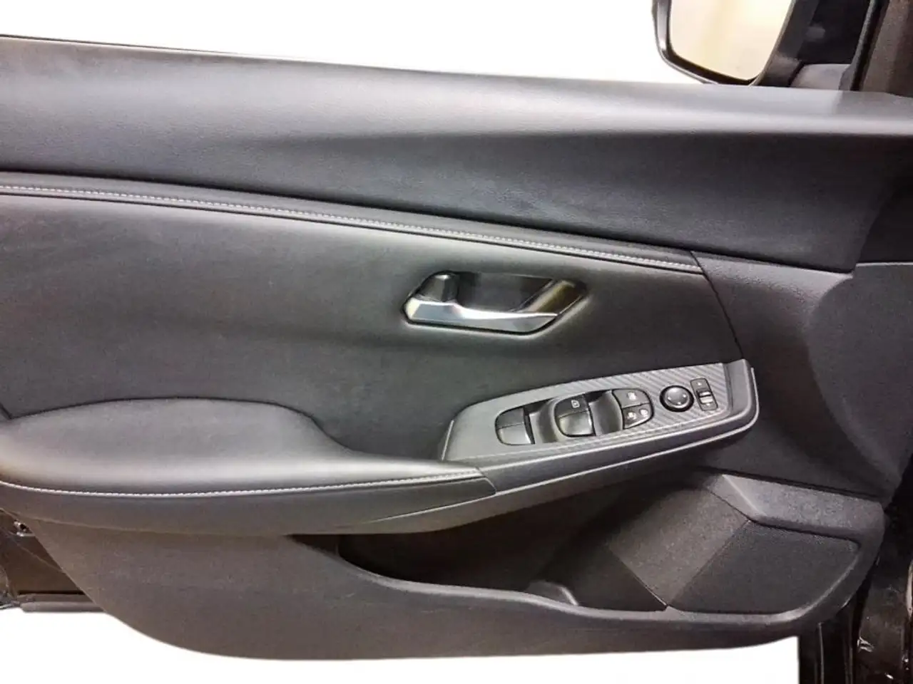 Nissan Sentra снимка Nissan Sentra