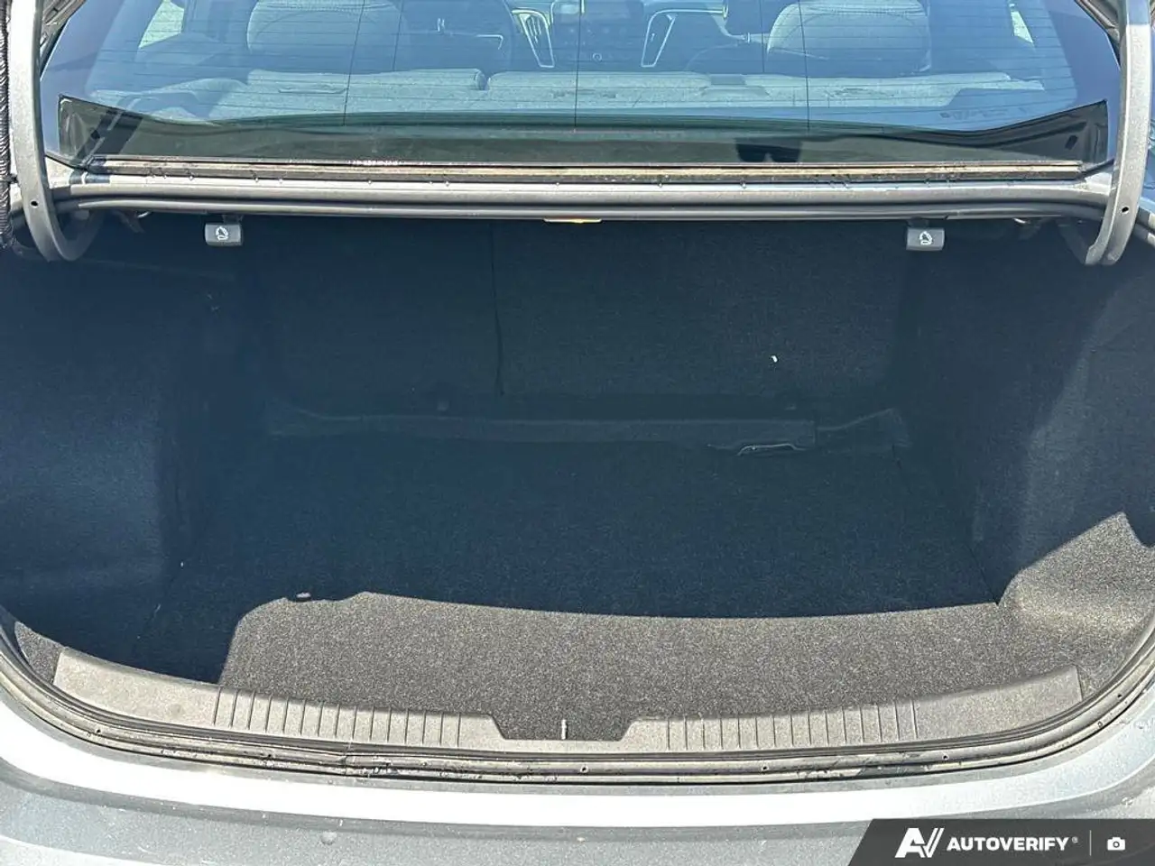 Chevrolet Malibu снимка Chevrolet Malibu