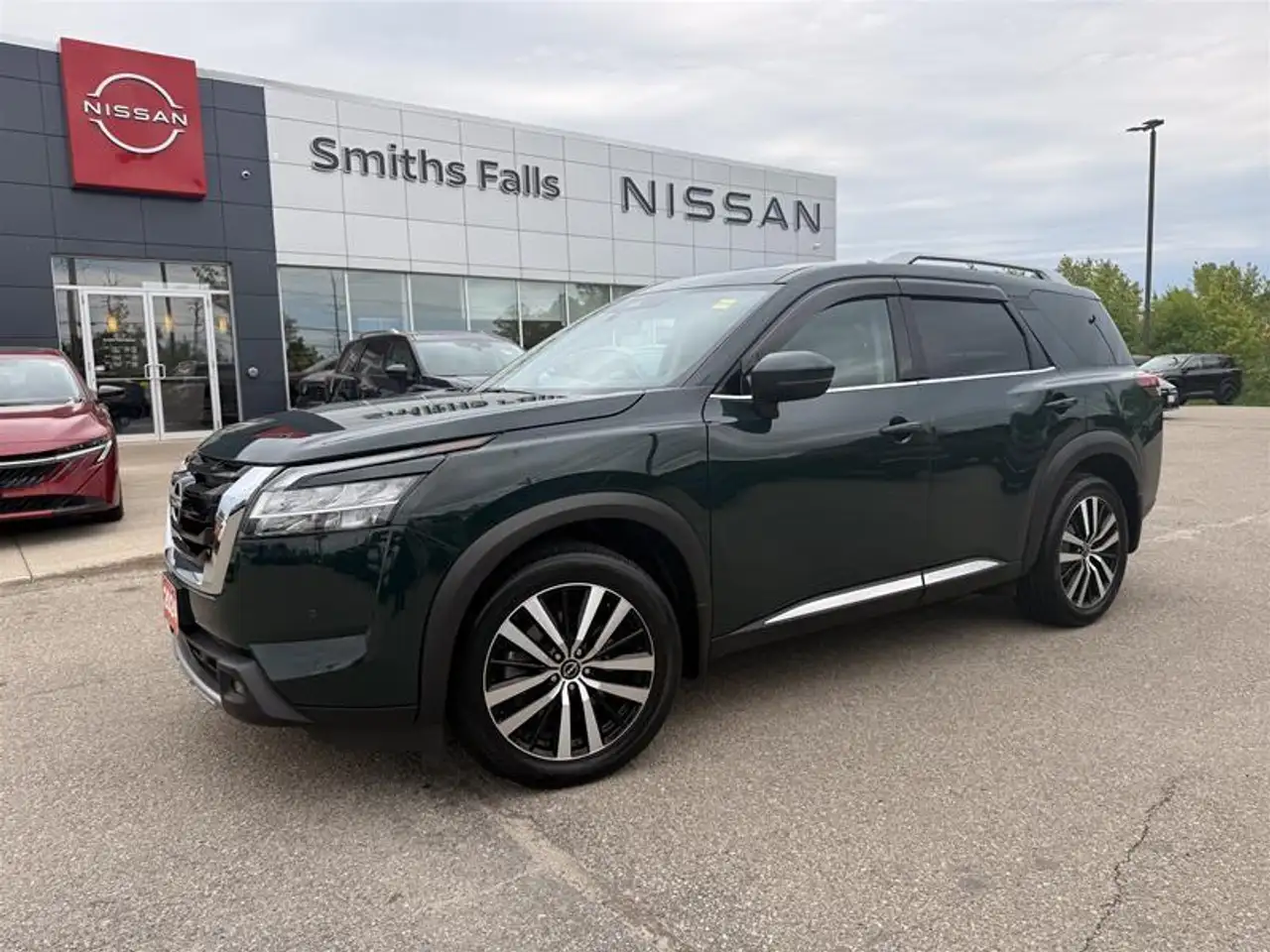 Nissan Pathfinder photo Nissan Pathfinder