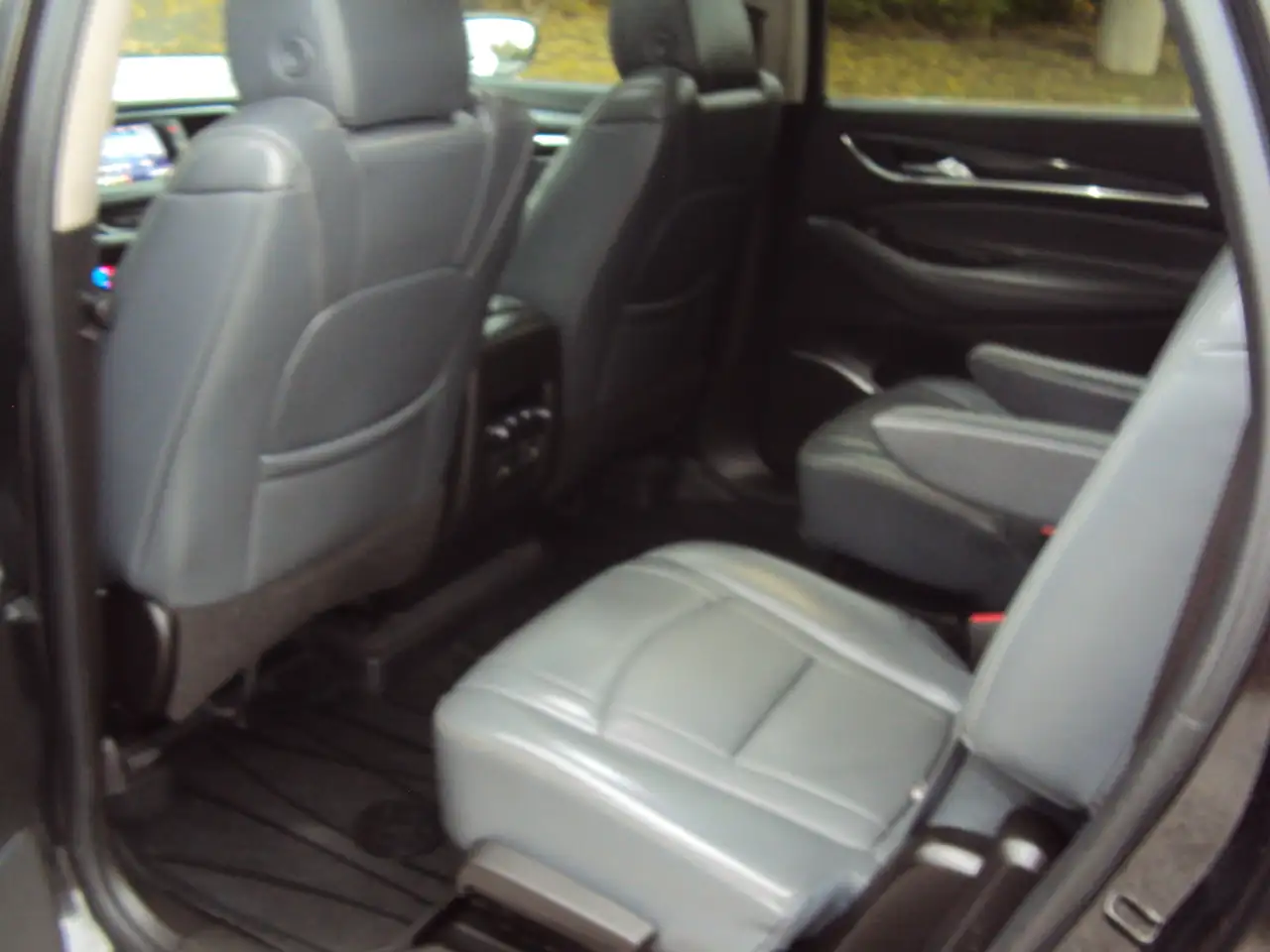 Buick Enclave снимка Buick Enclave