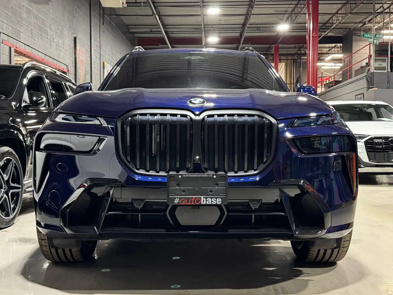 BMW X7 снимка BMW X7