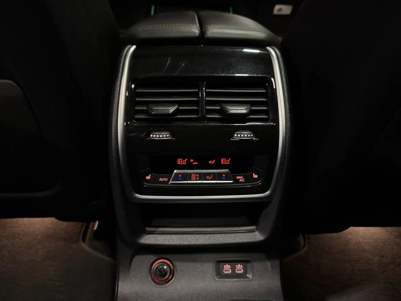 BMW X7 снимка BMW X7