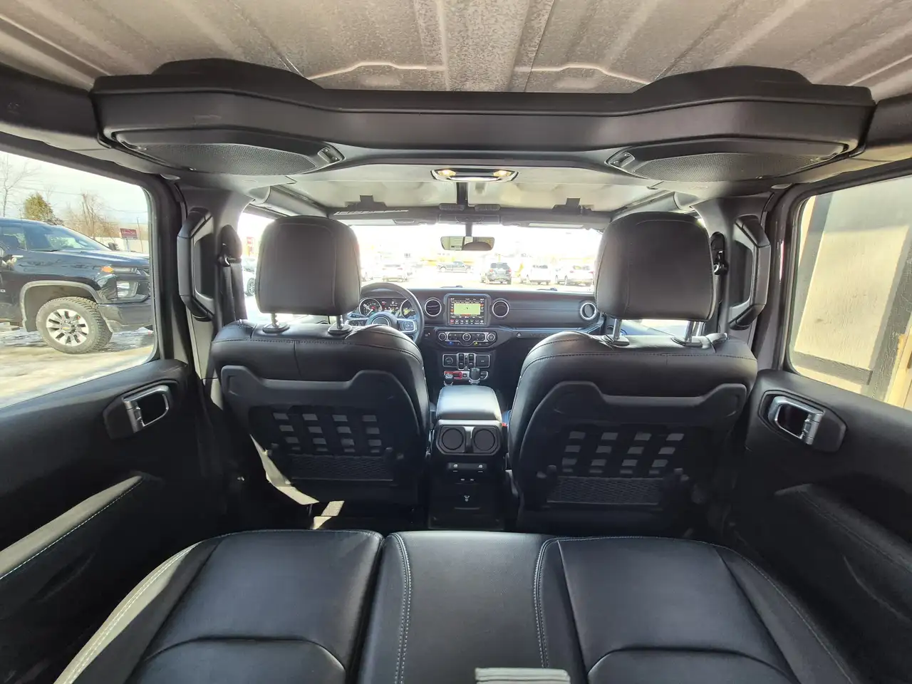 Jeep Wrangler снимка Jeep Wrangler