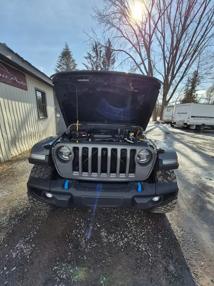 Jeep Wrangler снимка Jeep Wrangler