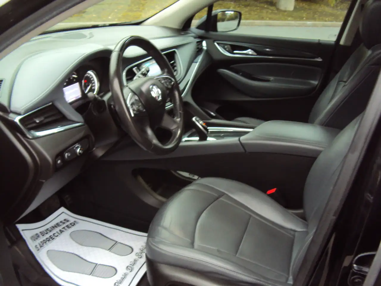 Buick Enclave снимка Buick Enclave