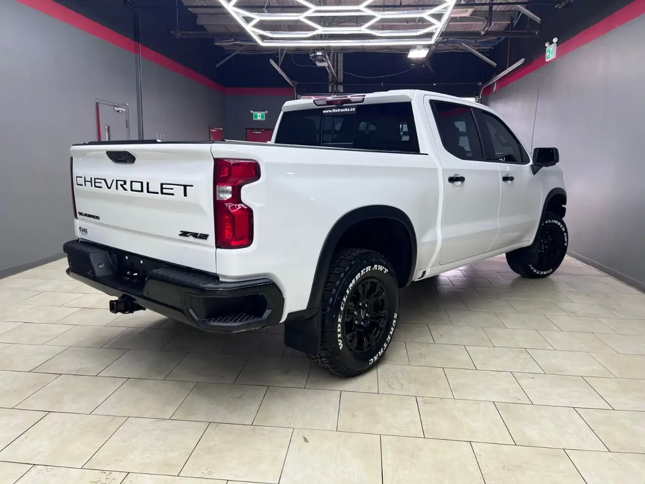 Chevrolet Silverado 1500 снимка Chevrolet Silverado 1500