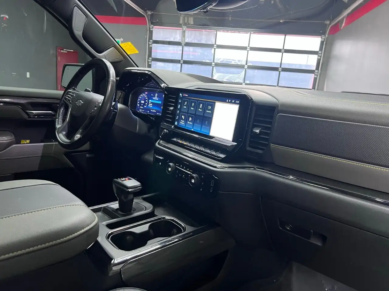 Chevrolet Silverado 1500 снимка Chevrolet Silverado 1500