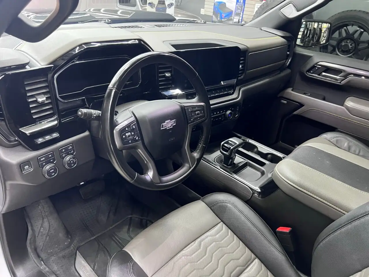Chevrolet Silverado 1500 снимка Chevrolet Silverado 1500