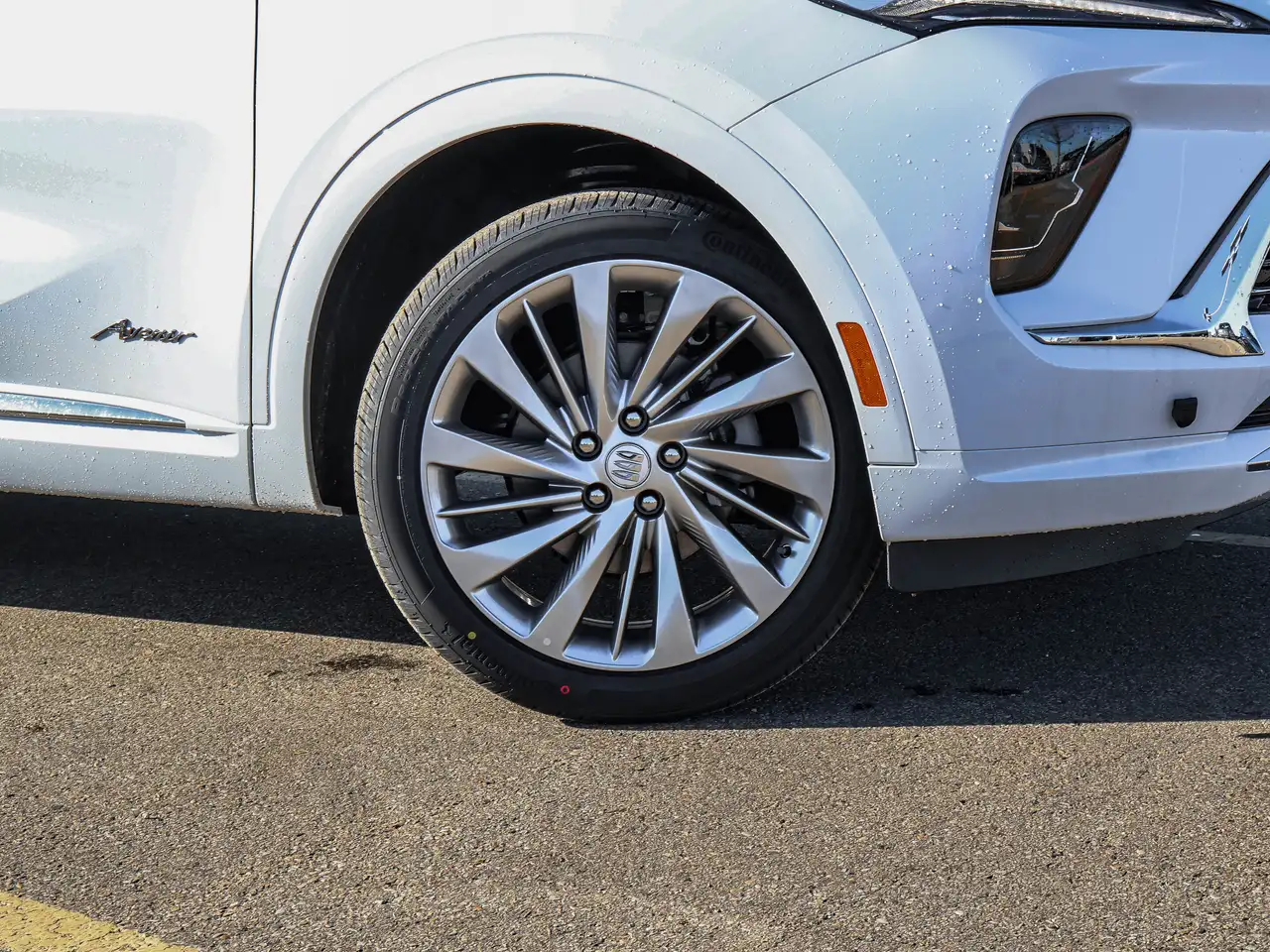 Buick Envision снимка Buick Envision