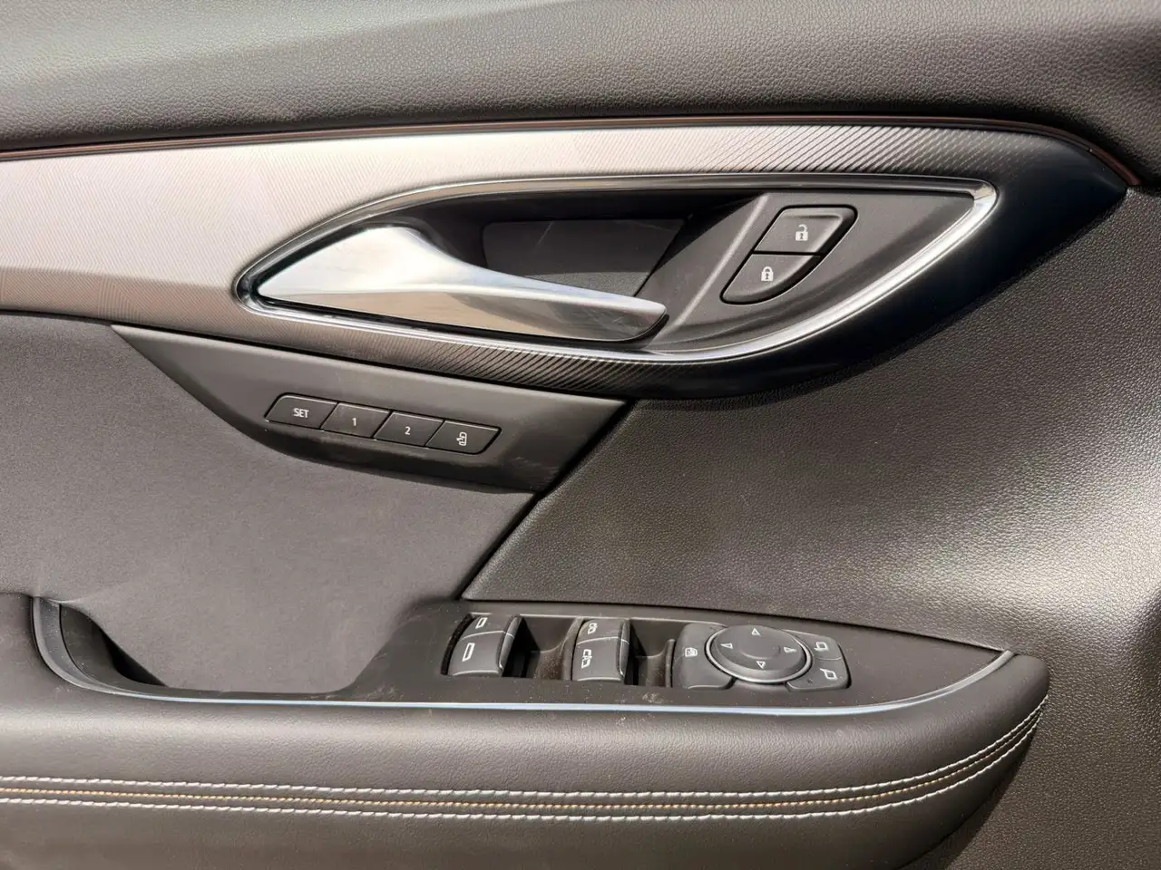 Buick Envision снимка Buick Envision