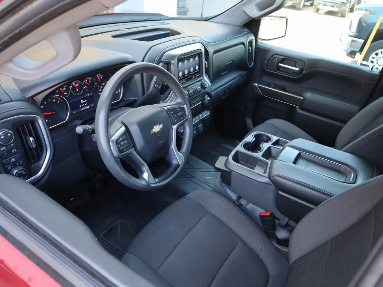 Chevrolet Silverado 1500 снимка Chevrolet Silverado 1500