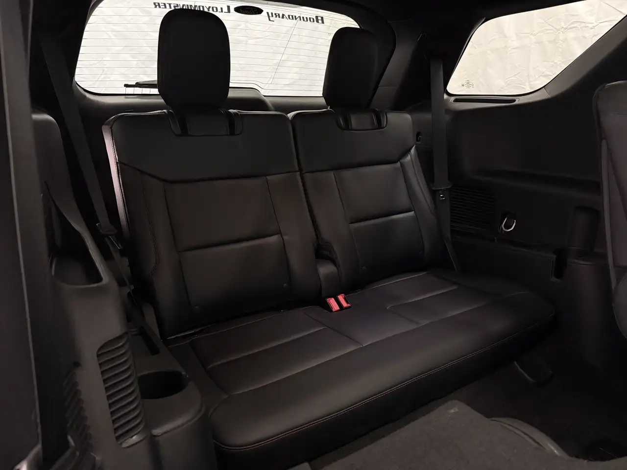 Ford Explorer снимка Ford Explorer