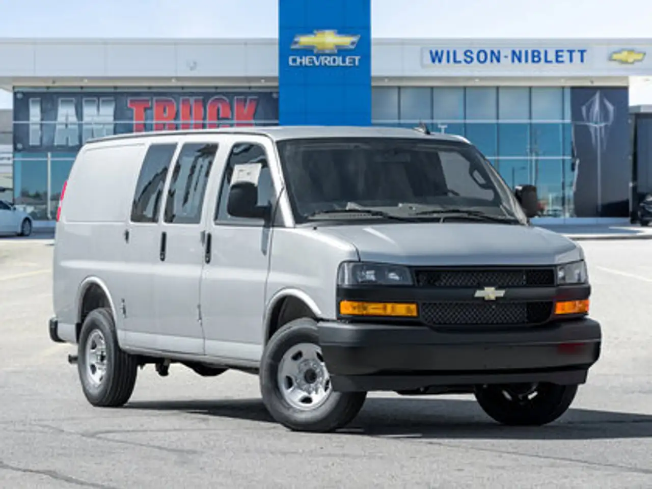 Chevrolet Express 2500 снимка Chevrolet Express 2500