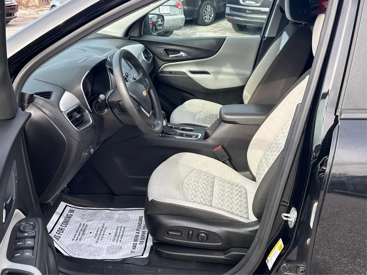 Chevrolet Equinox снимка Chevrolet Equinox