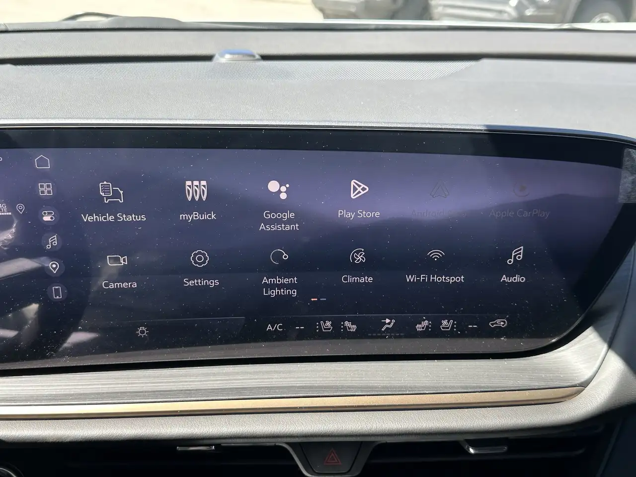Buick Envision photo Buick Envision