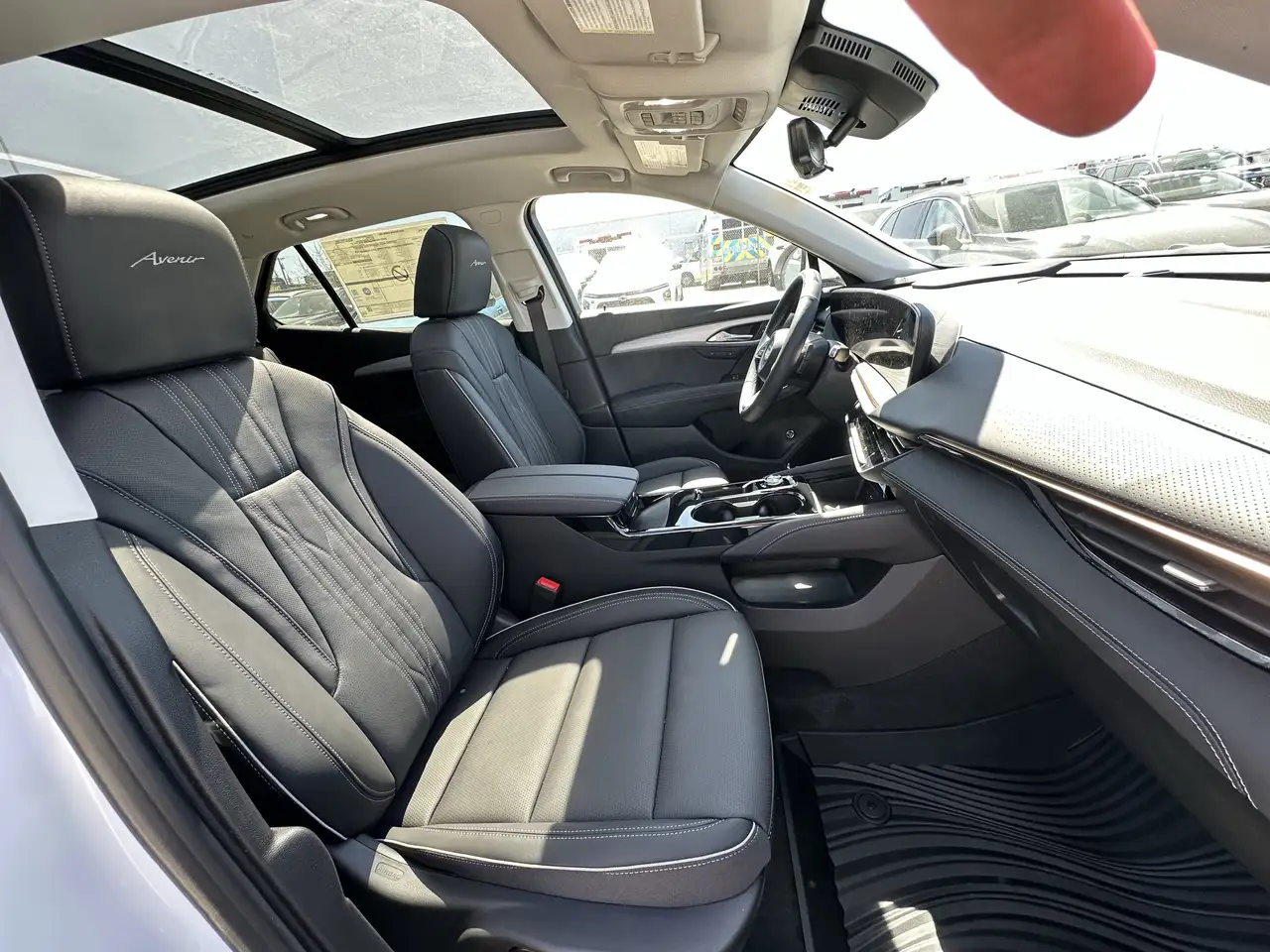 Buick Envision photo Buick Envision