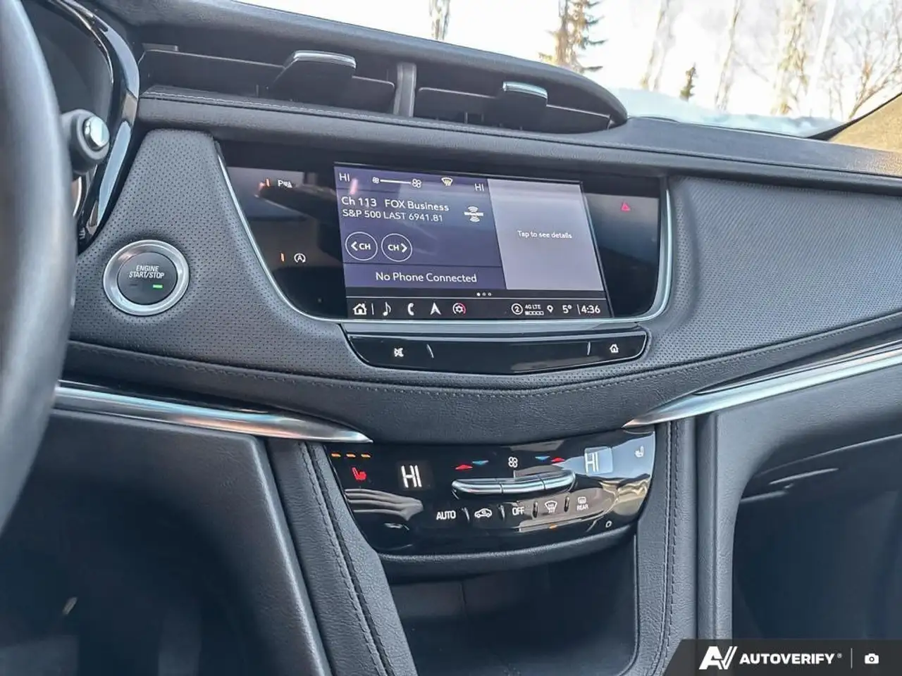 Cadillac XT5 photo Cadillac XT5