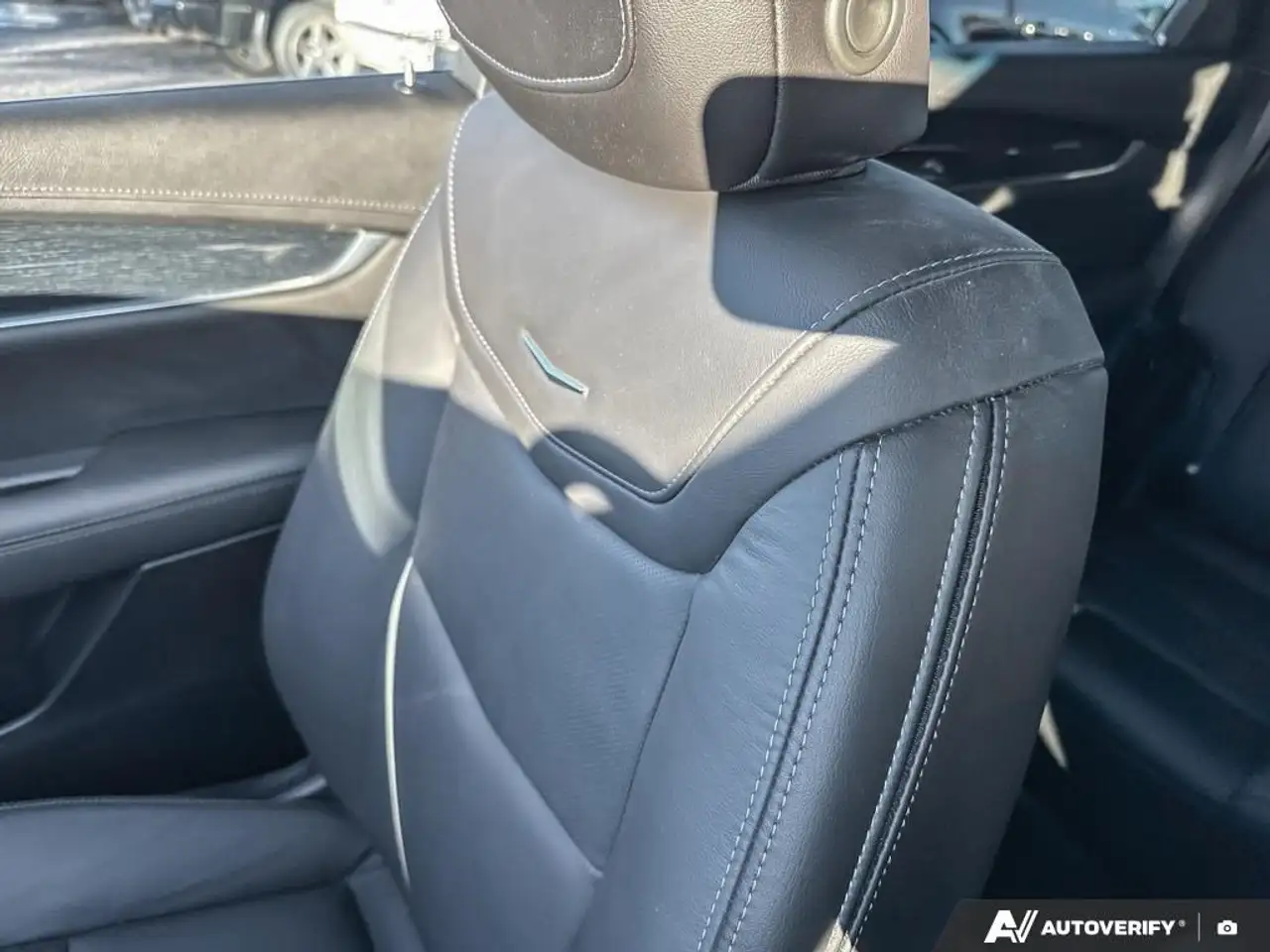 Cadillac XT5 photo Cadillac XT5