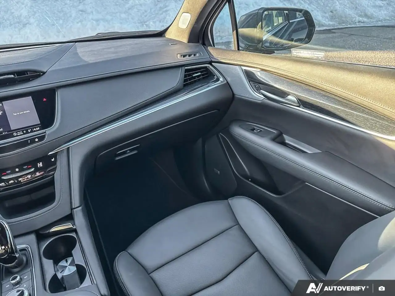 Cadillac XT5 photo Cadillac XT5