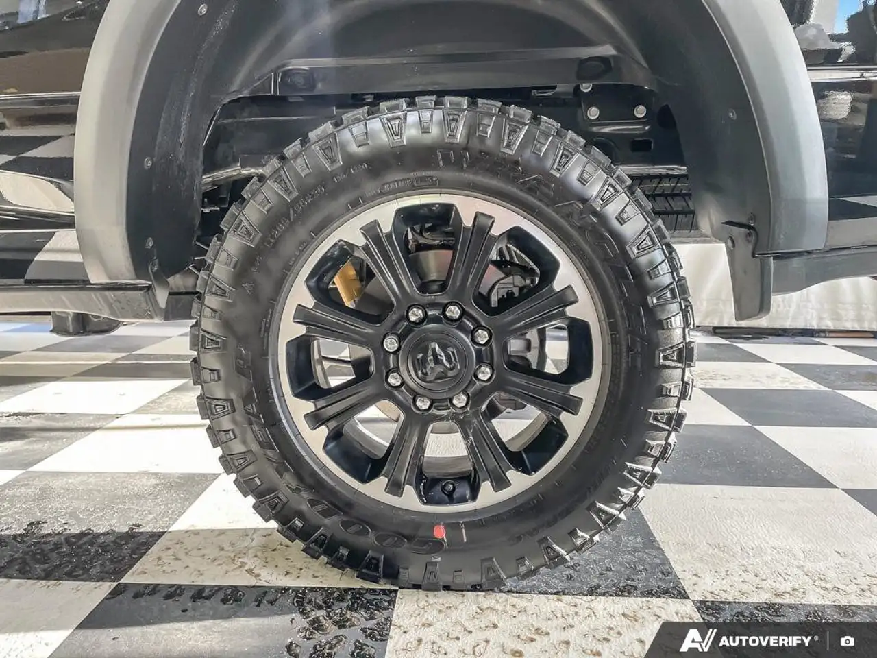 RAM 2500 снимка RAM 2500