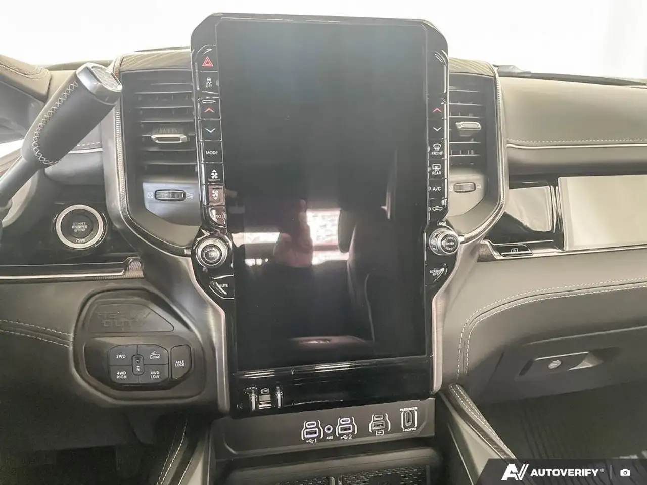 RAM 2500 снимка RAM 2500