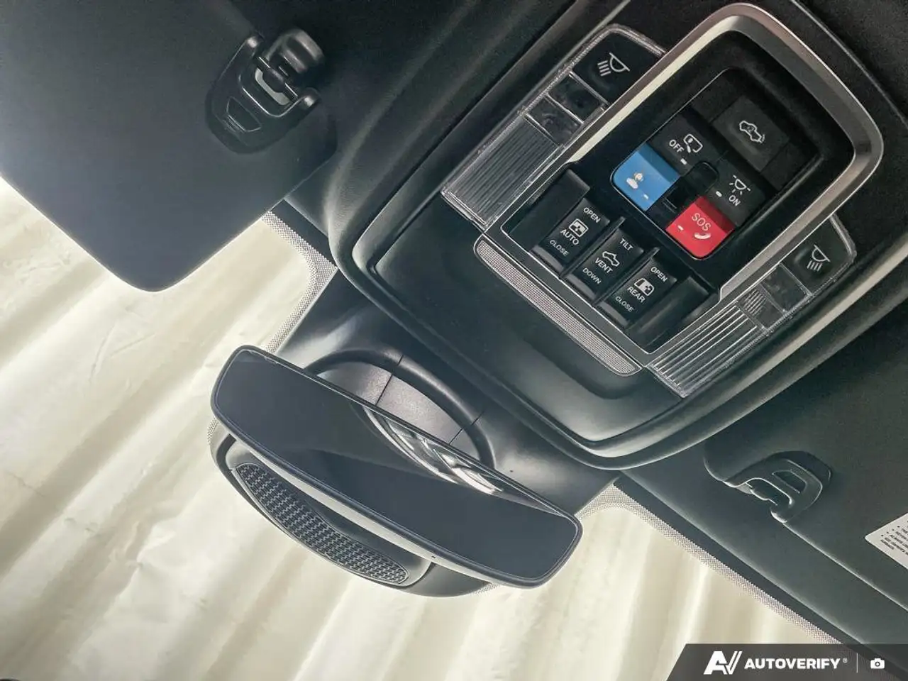 RAM 2500 снимка RAM 2500