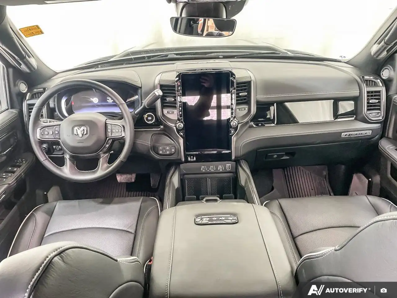RAM 2500 снимка RAM 2500