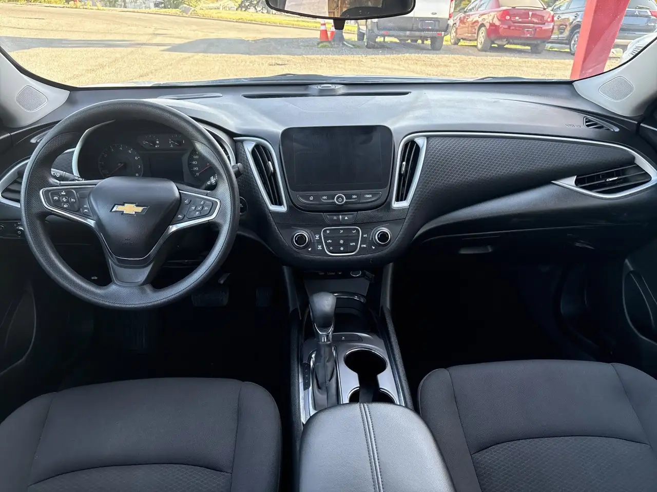 Chevrolet Malibu снимка Chevrolet Malibu