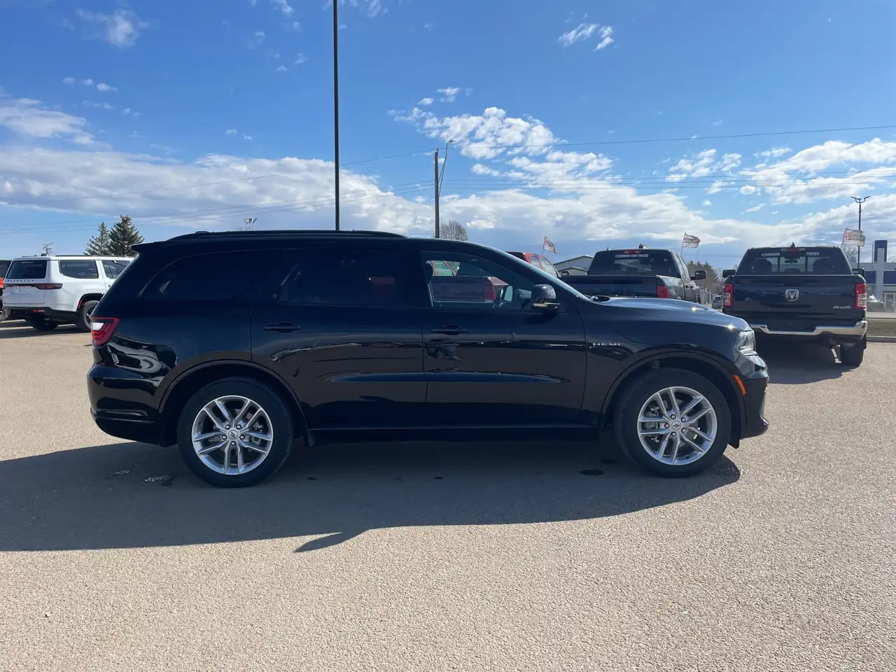 Dodge Durango снимка Dodge Durango